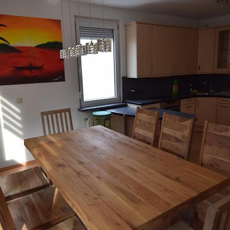 Apartment Stuttgart Suedheim ภายนอก รูปภาพ