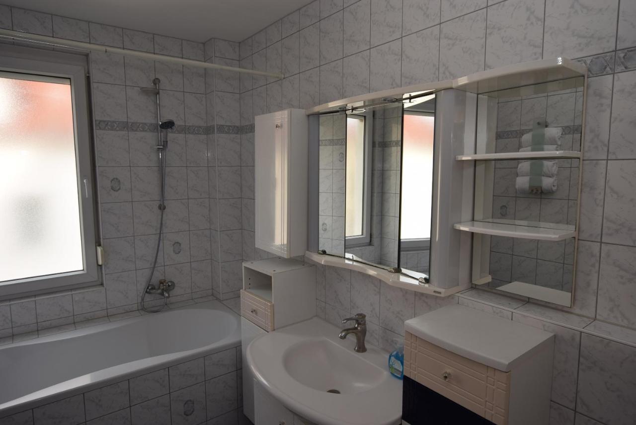 Apartment Stuttgart Suedheim ภายนอก รูปภาพ
