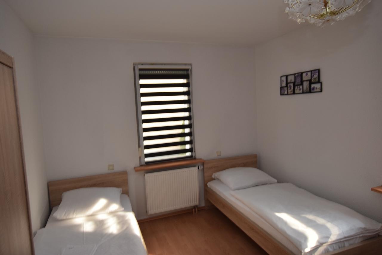Apartment Stuttgart Suedheim ภายนอก รูปภาพ